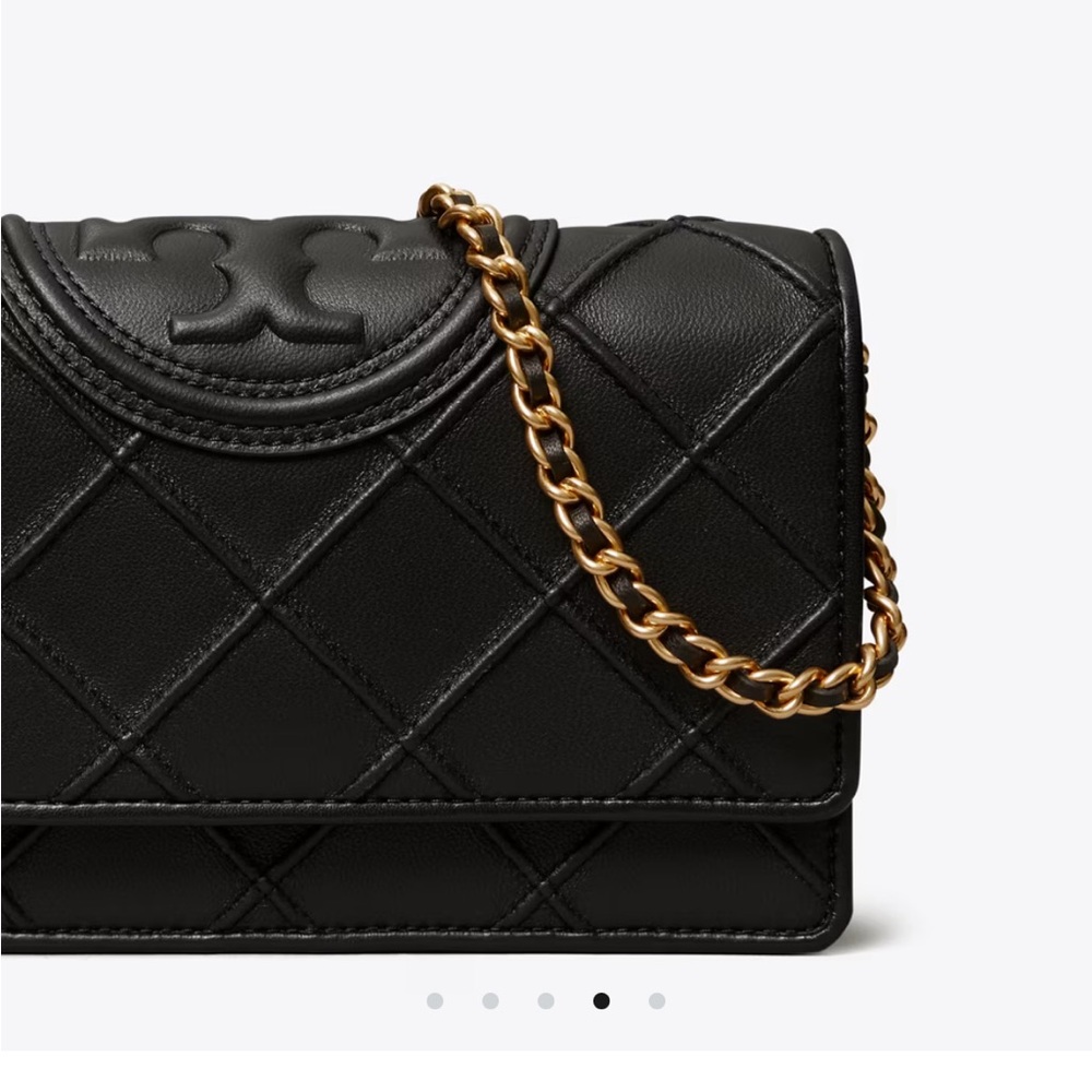 NWT Tory Burch - Fleming Crossbody with Gold Chain - Picture 3 of 16